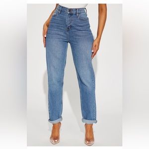 FASHION NOVA(NEW) MOM JEANS